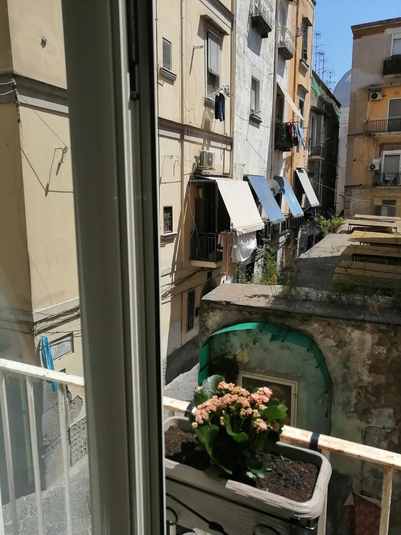Appartement Il Vicoletto Sul Castello à Naples Extérieur photo